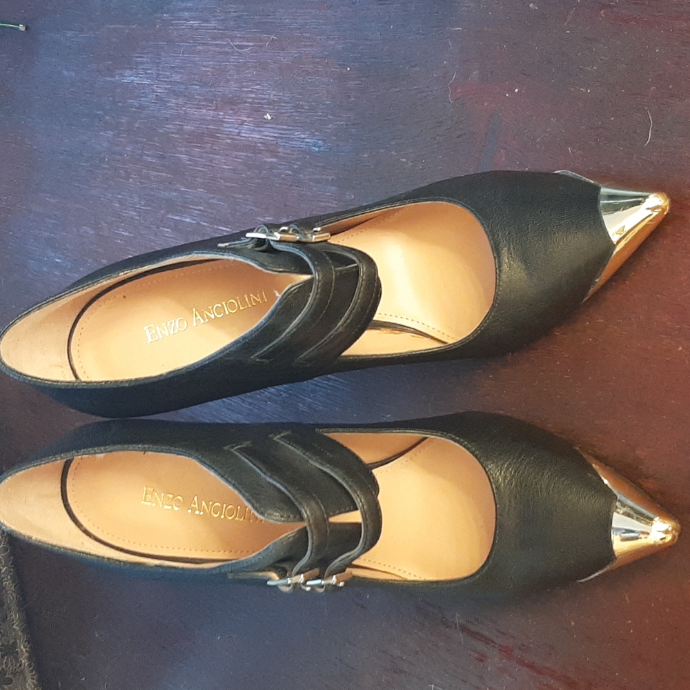 Enzo Angiolini Leather Gold Tip High Heel Pumps Size 9M EUC